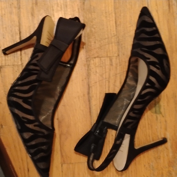 Inc Heels Stylish Black and White Striped Garment - Picture 5 of 5